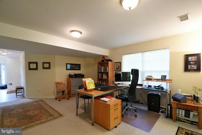 Building Photo - 8393 Jovin Cir