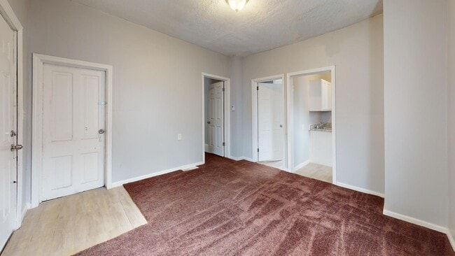 Building Photo - 3332 Walton Ave