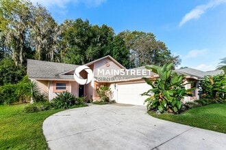 Building Photo - 812 Crestridge Dr