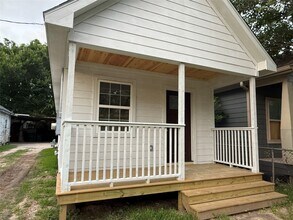 Building Photo - 7514 Avenue H