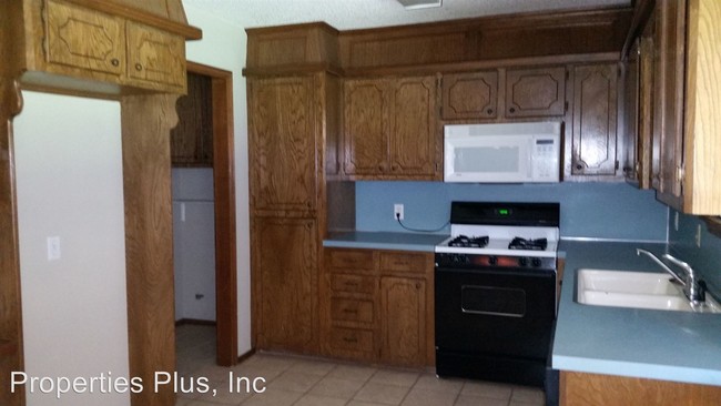Building Photo - 3 br, 2 bath House - 1208 N Oklahoma Ave