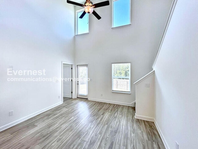 Foto del edificio - 799 Coopers Wy