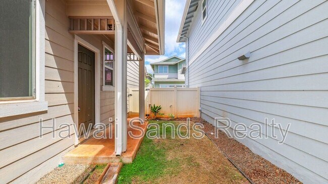 Building Photo - 91-1001-1001 Keaunui Dr