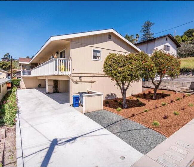 561 Wadsworth Ave Unit C, Pismo Beach, CA 93449 Apartment for Rent in