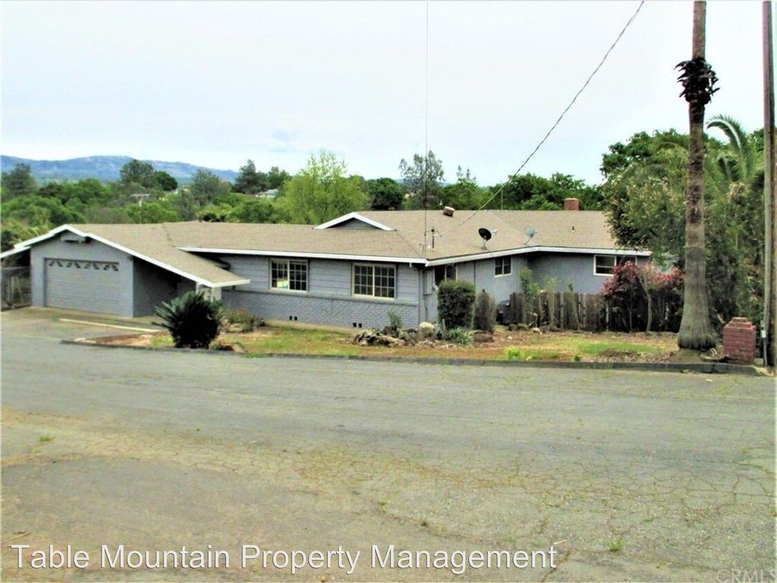 Primary Photo - 5 br, 3 bath House - 2914 Foothill Blvd