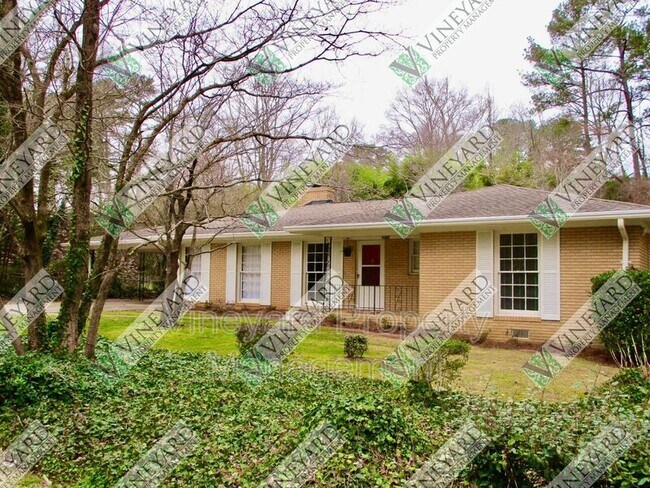 Foto del edificio - 415 Arnold Ave