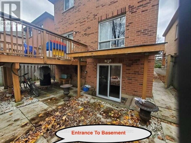 Photo du bâtiment - 3784 Forest Bluff Crescent