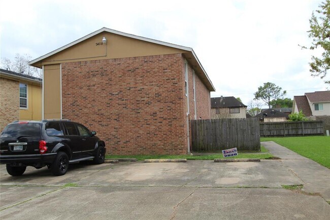 Building Photo - 3408 Avenue O