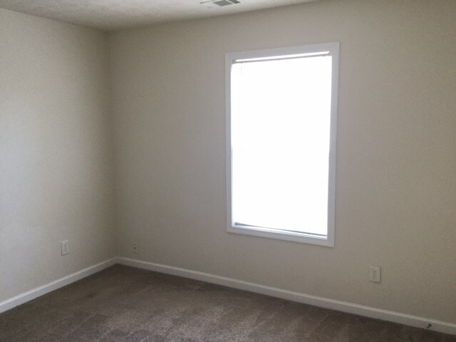 Foto del edificio - 413 Marsh Lake Rd SE