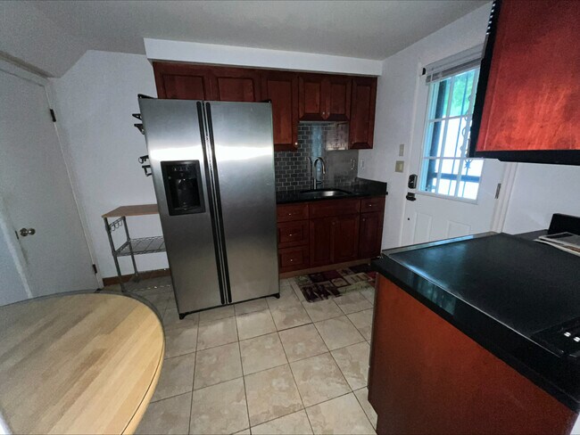 Building Photo - 426 Hochberg Rd