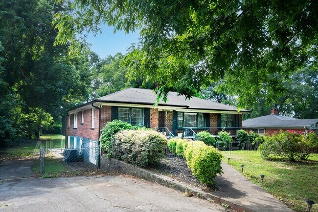 Foto del edificio - 246 Florida Ave SW
