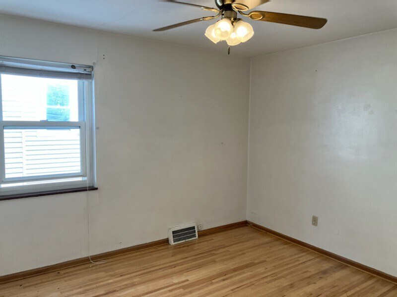Foto principal - 14238 Athens Ave