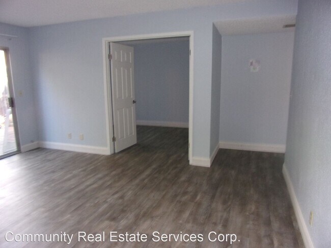 Building Photo - 150 Sundial Ct