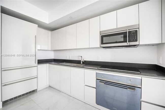 Photo - 1010 Brickell Ave cu-2708 Apartment