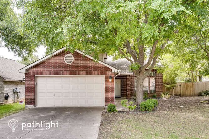 Primary Photo - 1124 Berry Creek Dr
