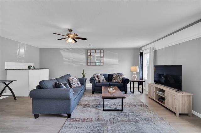 Foto del edificio - 7617 Texridge Dr