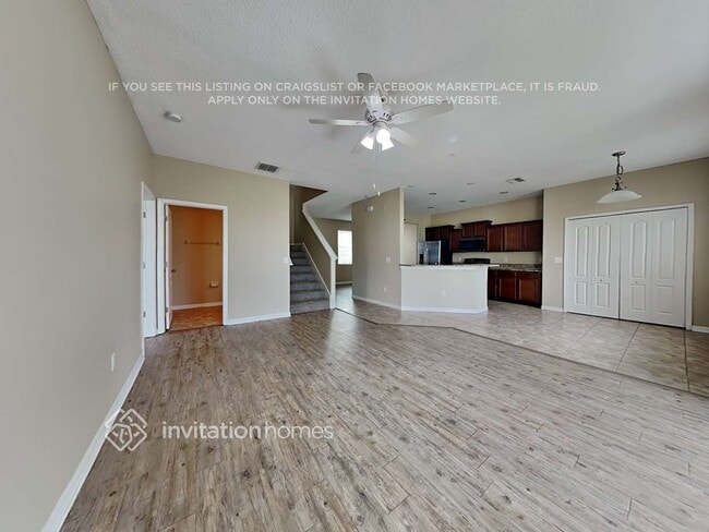 Building Photo - 1812 Oak Pond St