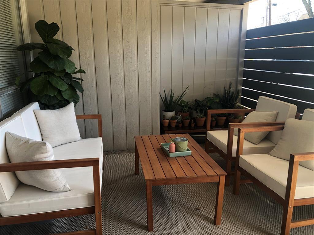 Foto principal - 1200 Mariposa Dr