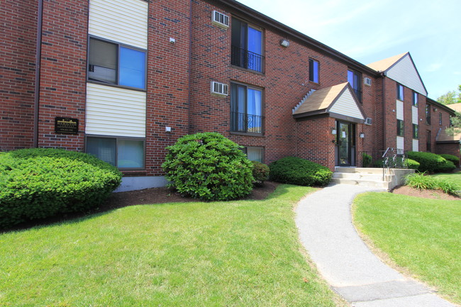 Foto del edificio - 716 Chelmsford St