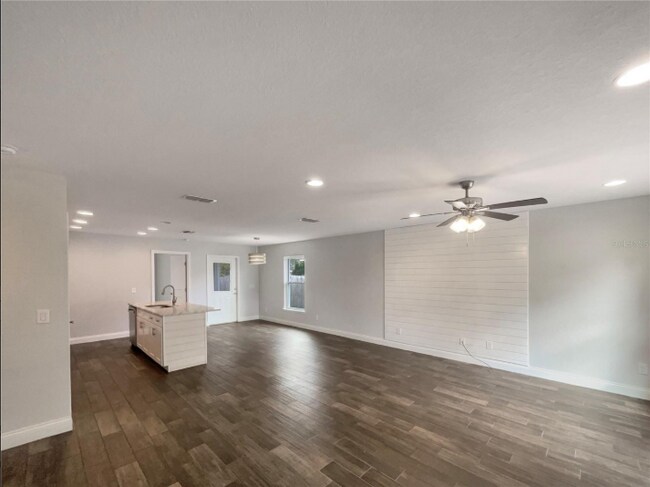 Foto del edificio - 203 Clayton Rd