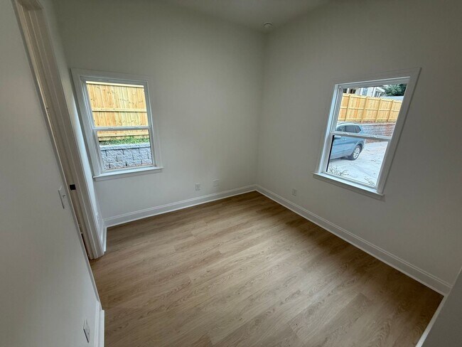 Building Photo - NEW CONSTRUCTION! NOW LEASING FOR SUMMER 2026!