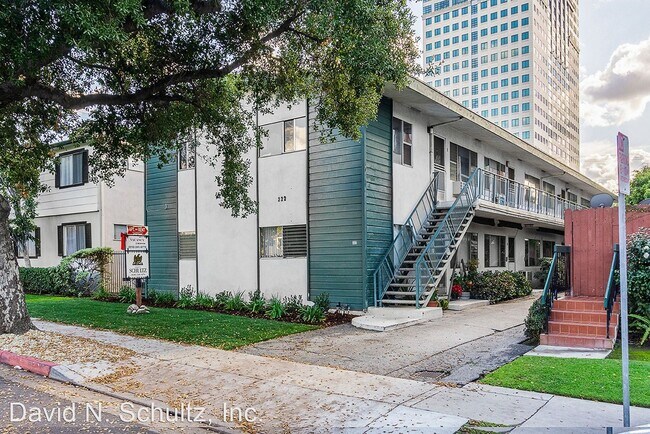 Building Photo - 322 Burchett St