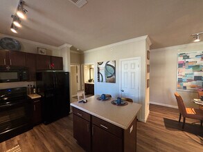 Building Photo - 1811 Medical Pkwy