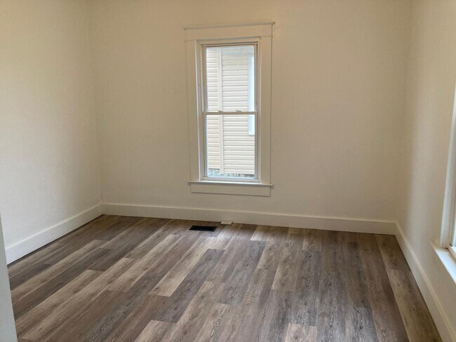 Foto del edificio - 838 N Metcalf St