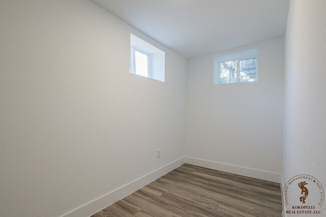 Foto del edificio - 910 Rood Ave