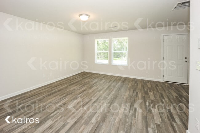 Foto del edificio - 234 Fox Chase Wy