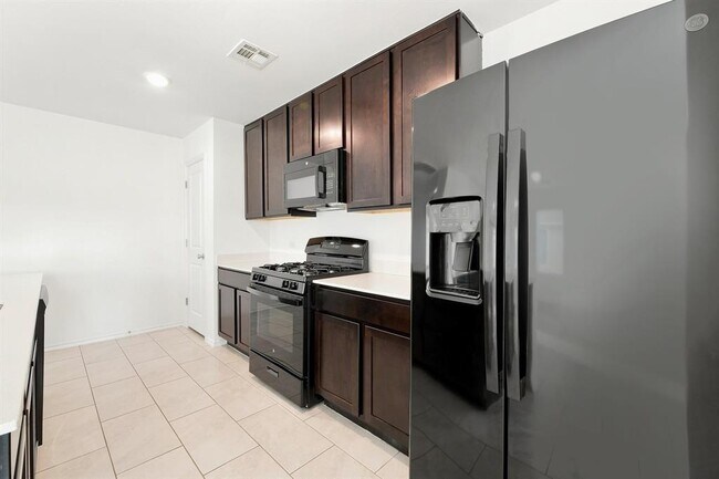 Foto del edificio - 2208 Bleecker St
