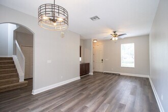 Building Photo - 14346 Clarkson Dr