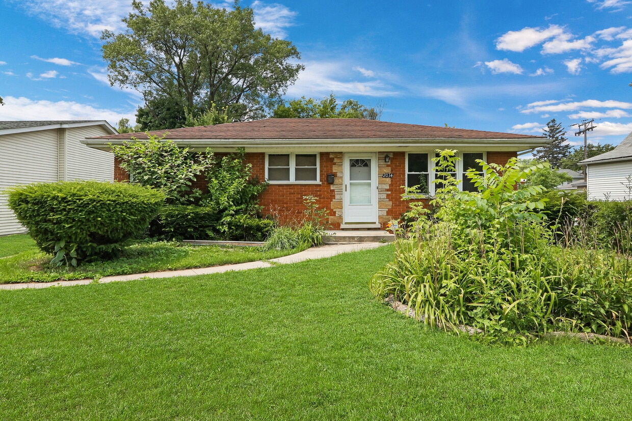 2034 Hervey Ave, North Chicago, IL 60064 House Rental in North