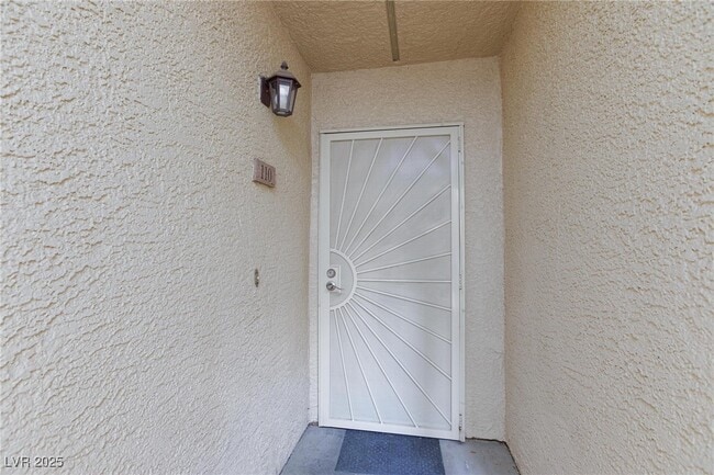 Building Photo - 7119 S Durango Dr