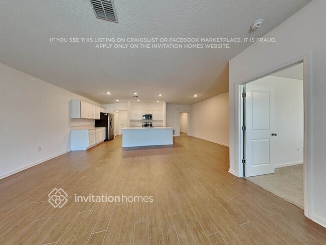 Foto del edificio - 925 Caitlin Loop