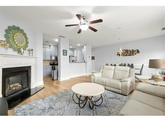 Foto del edificio - 2304 Oakton Pl