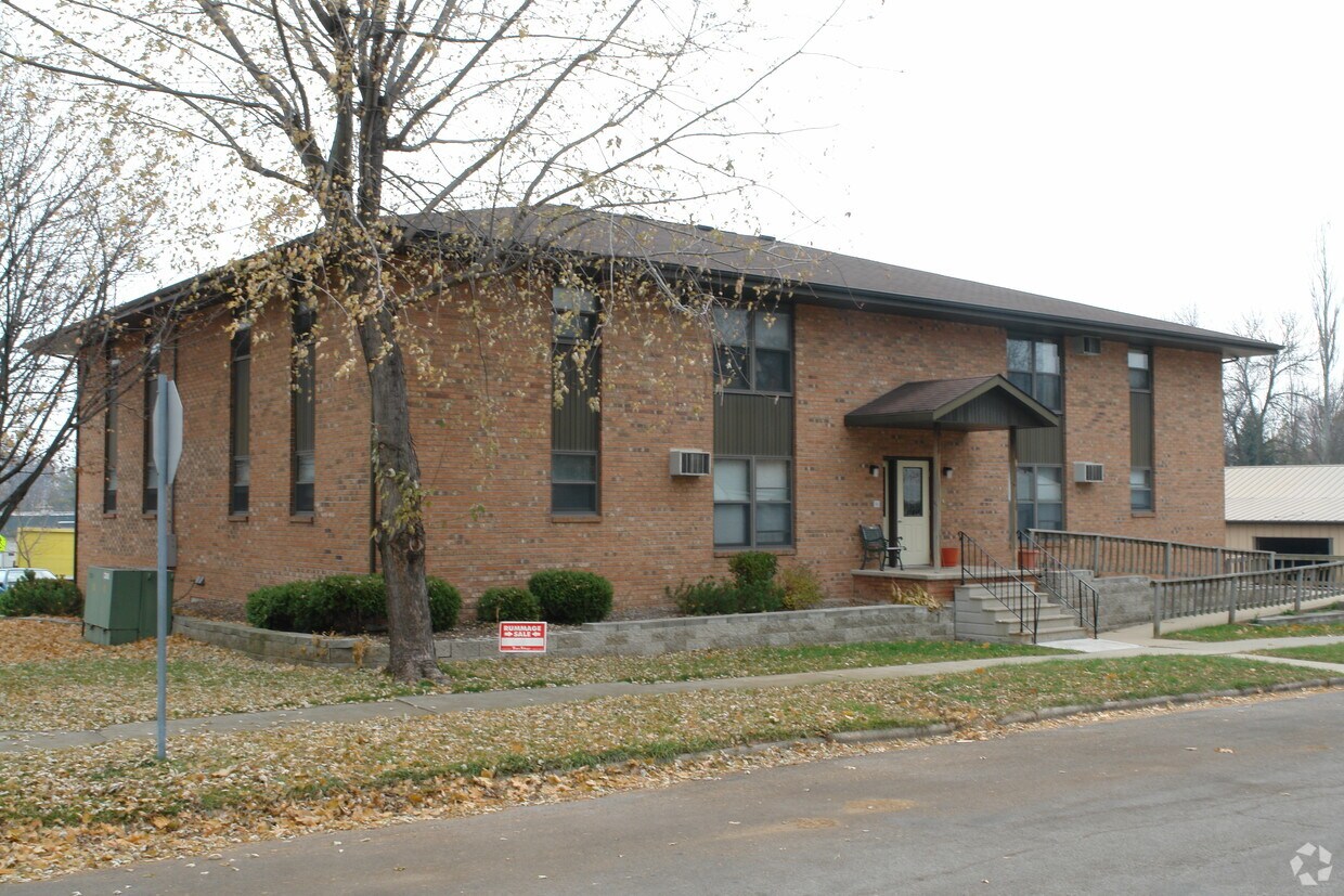 1020 Oviatt St, Kaukauna, WI 54130 Apartments in Kaukauna, WI