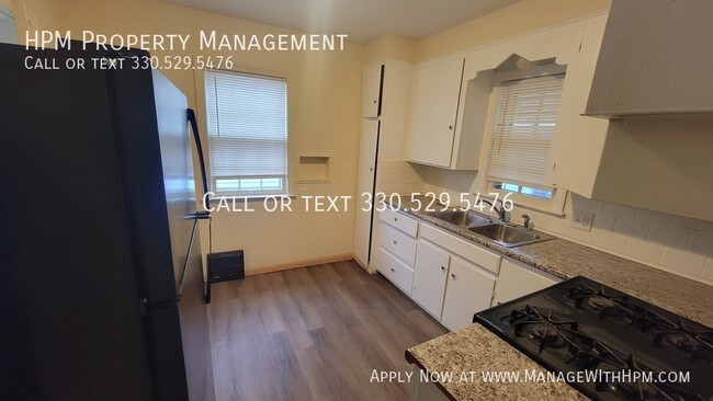 Foto del edificio - Cozy 3 bedroom 1.5 bath house in Akron