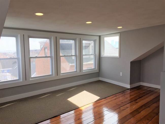 Building Photo - 18 Allston St