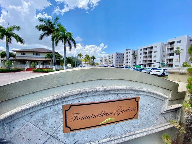 Foto del edificio - 8145 NW 7th St