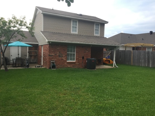 Photo - 407 Audubon Cir House