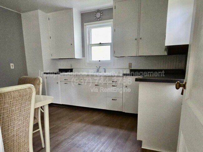 Foto del edificio - 1220 W 19th St