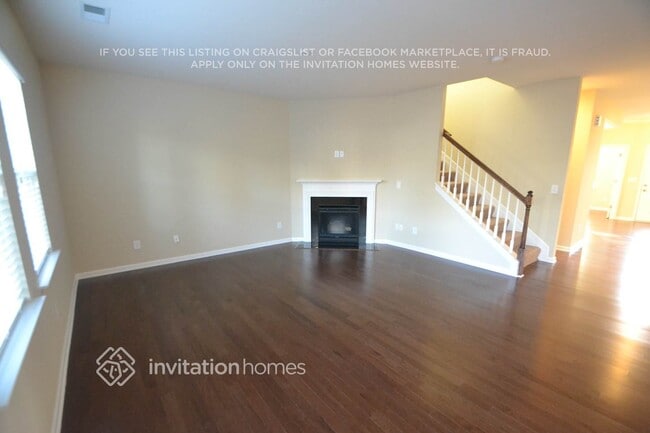 Building Photo - 2717 Lawson Dr