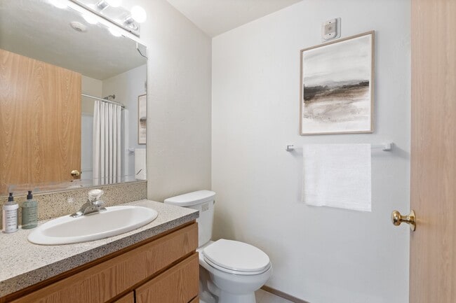 Building Photo - Trailside Apartments