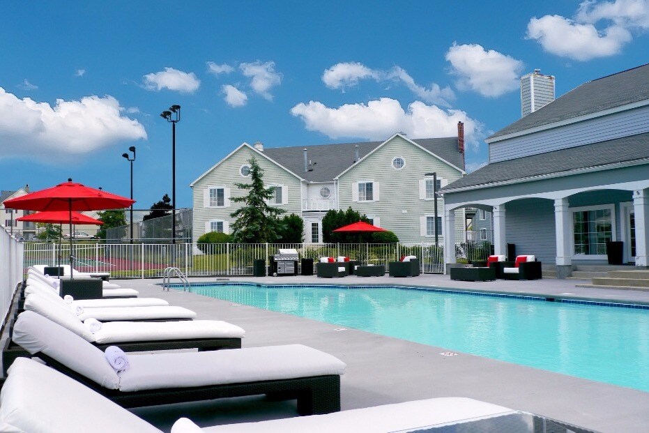 Pool - 262 Harbor Way
