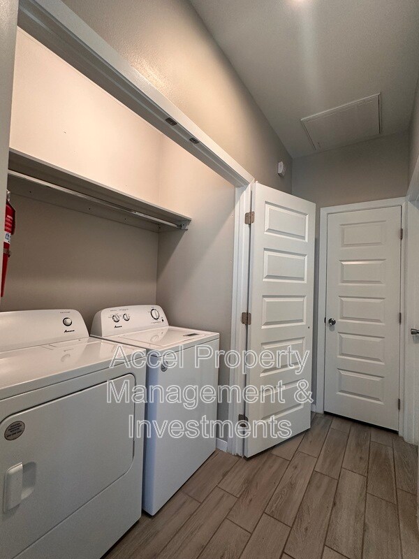 Foto del edificio - 3405 S Mia Ln