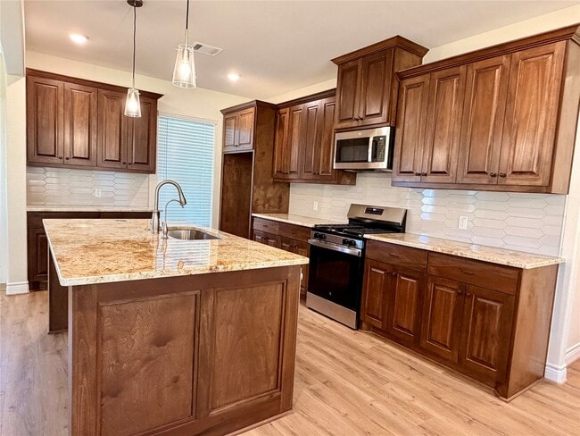 Building Photo - 12871 Oak Barrel Rd