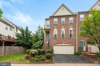 Building Photo - 12489 Lucas Dr
