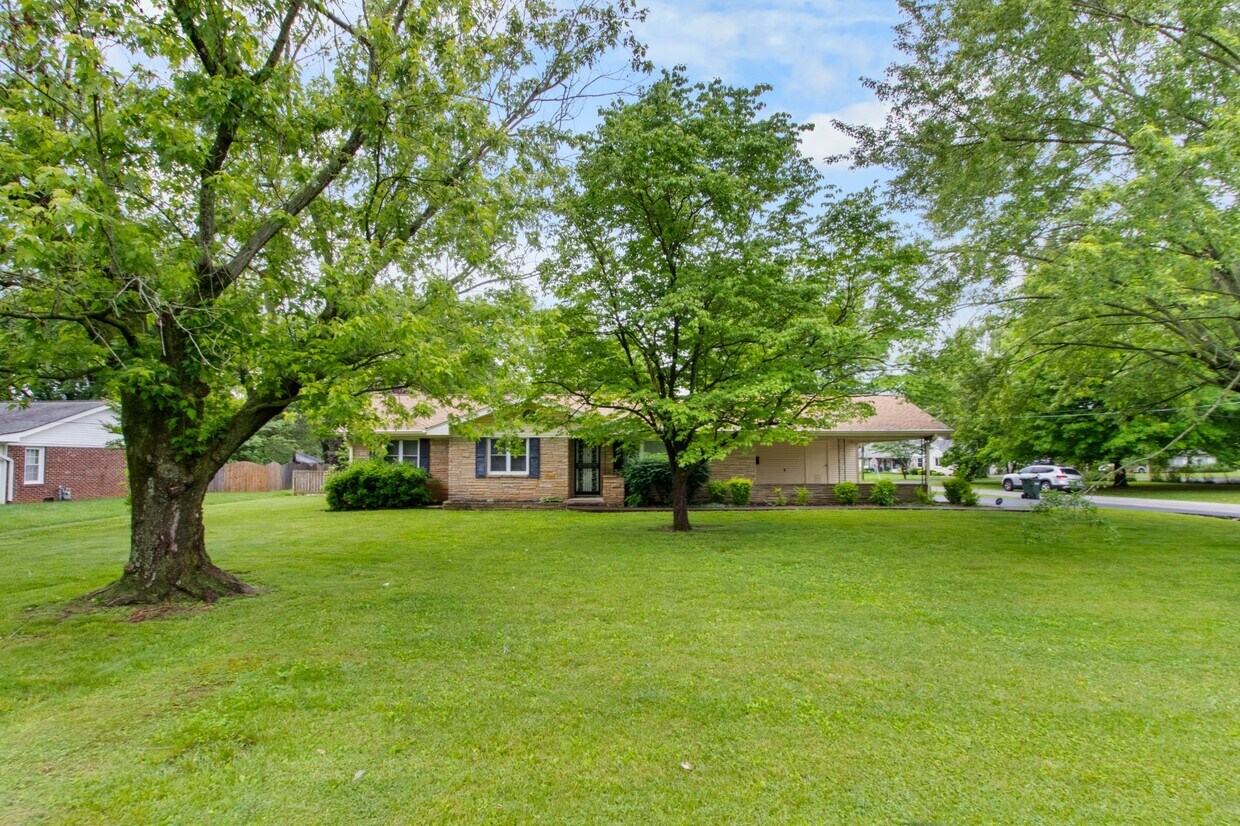 Primary Photo - 2908 Cox Mill Rd