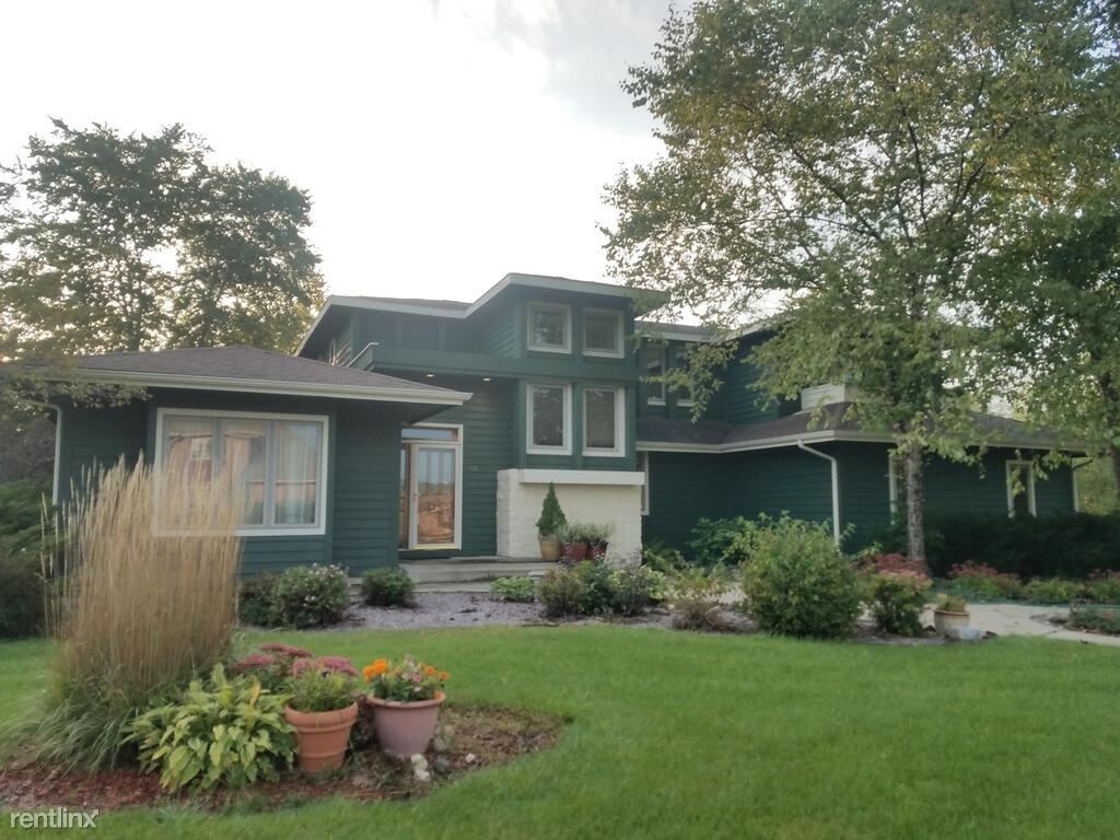 Primary Photo - 3 br, 2.5 bath House - 134 Emerald Drive